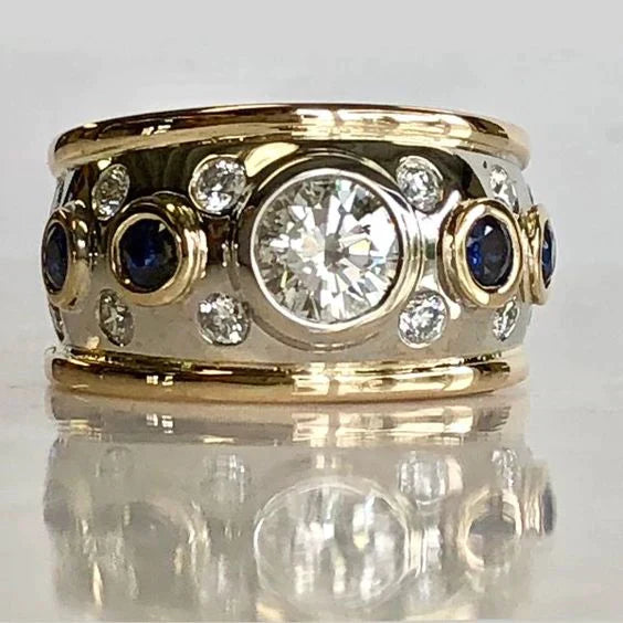 VIVIANA | Anillo vintage dorado con circonitas incrustadas